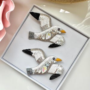 Handmade Beaded Seagull Brooch: Crystal Bird Pin