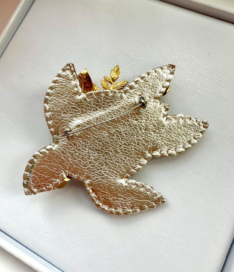 Handmade Beaded Sea Turtle Brooch: Gold Crystal Tropical Design