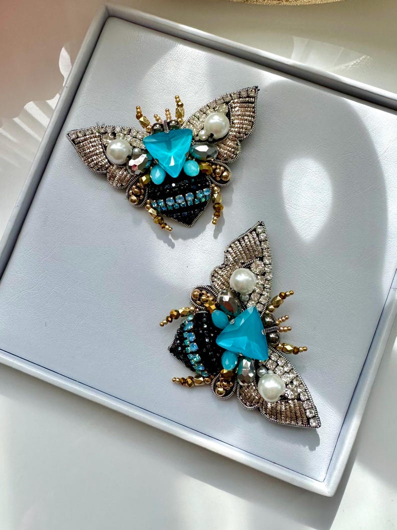 Hand-Embroidered Bee Brooch: Beaded Designer Pin