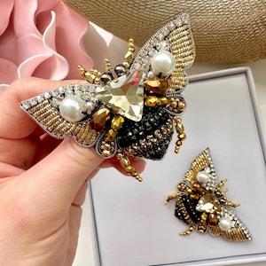 Hand-Embroidered Golden Bee Brooch: Beaded Rhinestone Pin