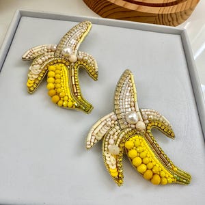 Hand-Embroidered BANANA BROOCH - Unique HANDMADE Designer Pin, Beaded Christmas Gift for Her, Ideal for Adding Style & Charm to Any Outfit