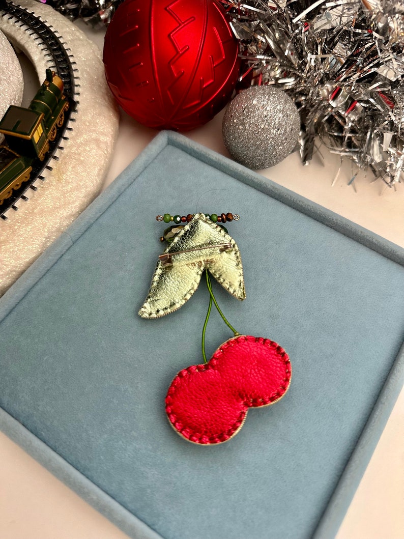 Hand-Embroidered Cherry Brooch: Beaded Embellishment