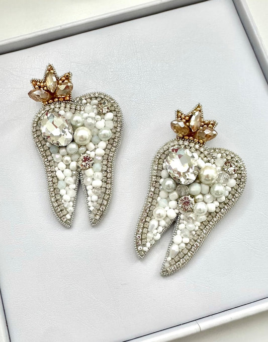 Handmade Beaded Molar Tooth Brooch: Dentist Gift