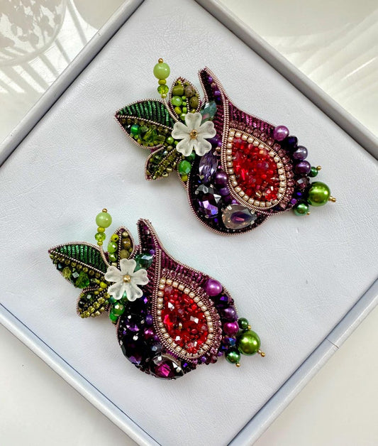 Hand-embroidered brooch ‘’Sweet Figs”. Handmade designer pin brooch.