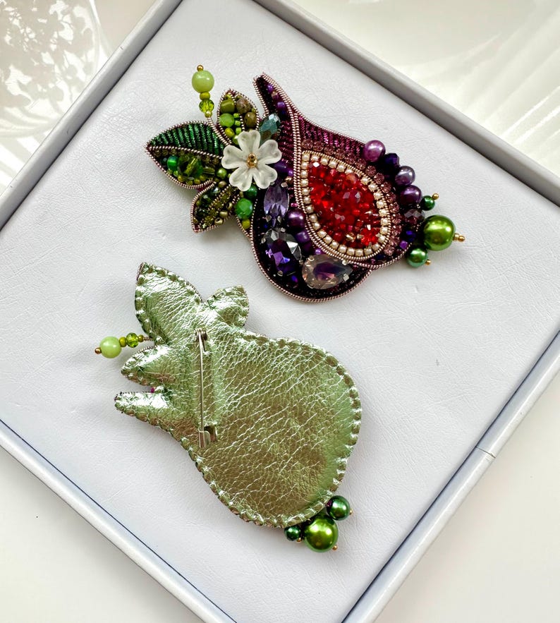Hand-embroidered brooch ‘’Sweet Figs”. Handmade designer pin brooch.