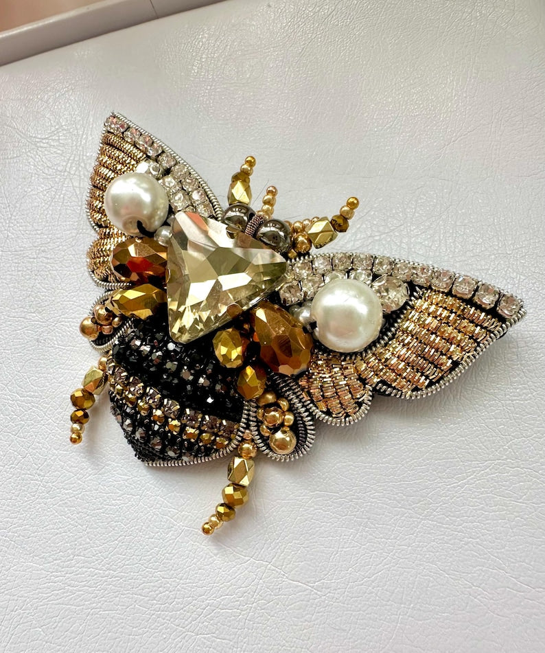 Hand-Embroidered Golden Bee Brooch: Beaded Rhinestone Pin