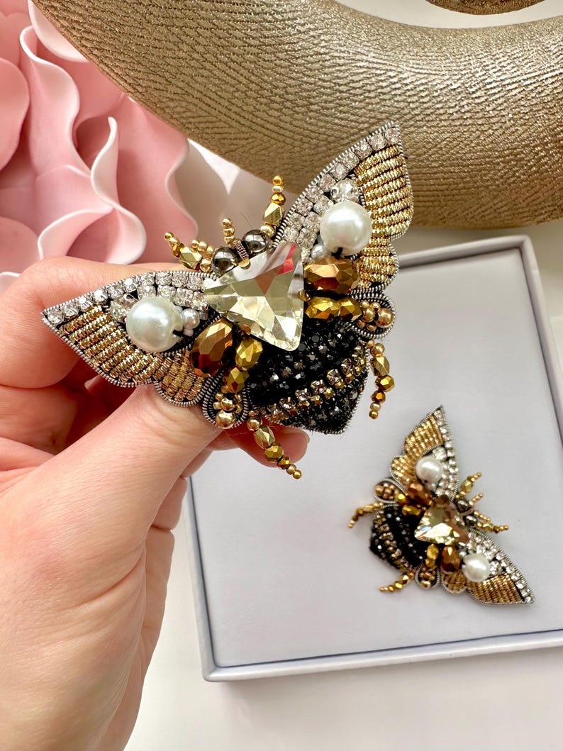 Hand-Embroidered Golden Bee Brooch: Beaded Rhinestone Pin