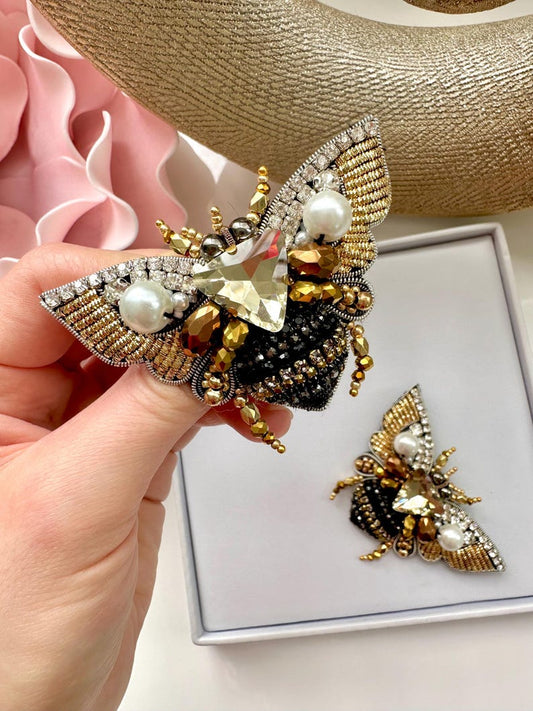 Hand-Embroidered Golden Bee Brooch: Beaded Rhinestone Pin