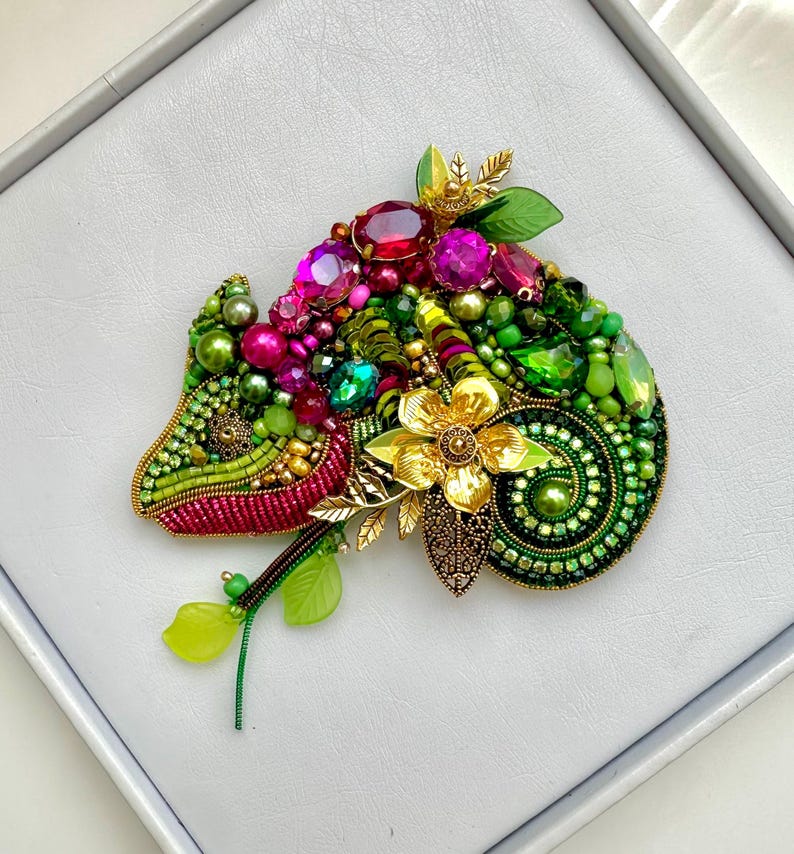 Handmade Beaded Chameleon Brooch: Tropical Designer Accessory